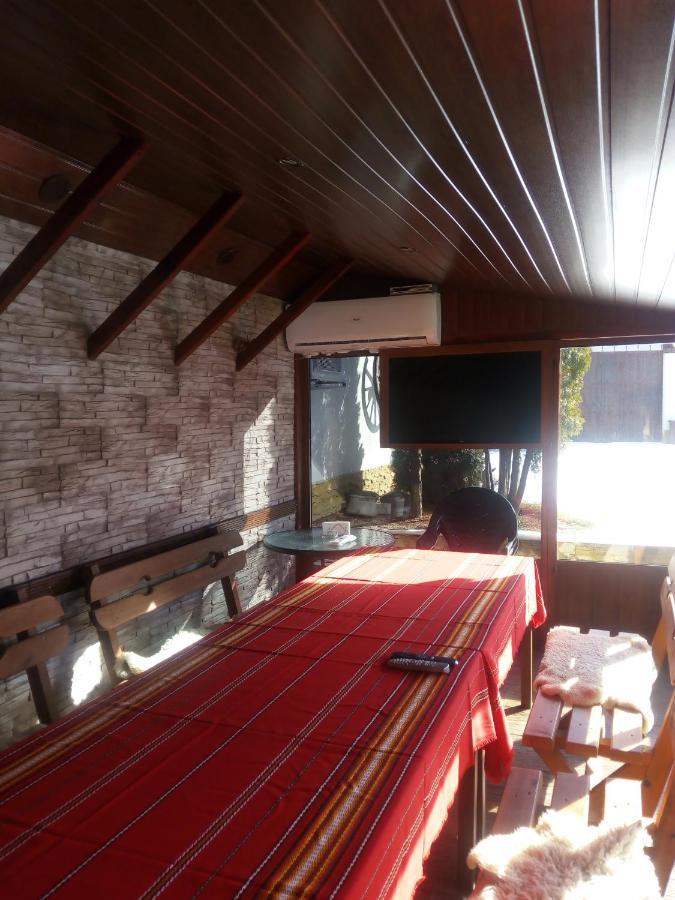 Bolyarski Stan Guest House Велики-Преслав Экстерьер фото