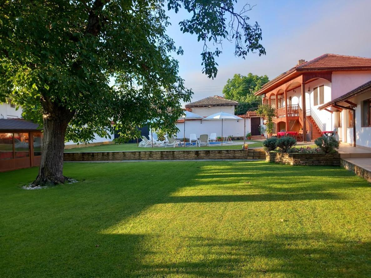 Bolyarski Stan Guest House Велики-Преслав Экстерьер фото